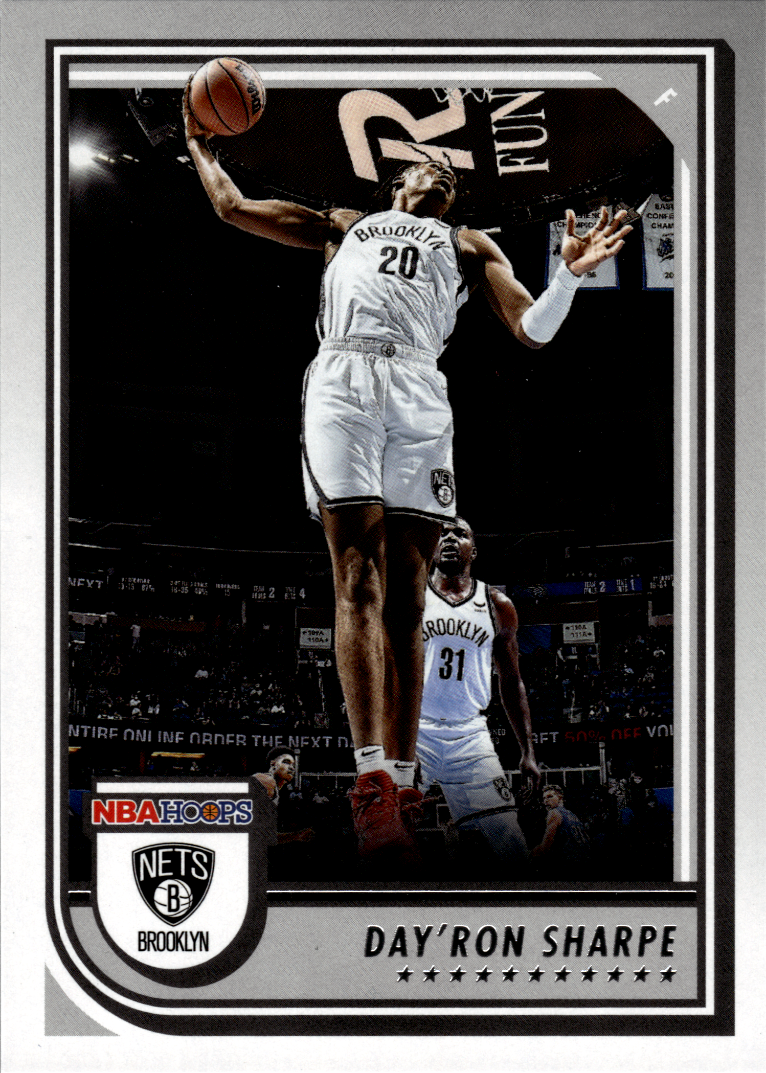 Day'Ron Sharpe - Panini Hoops Base Set 2022-23, Nr. 17 (Art.-Nr. SG103090)
