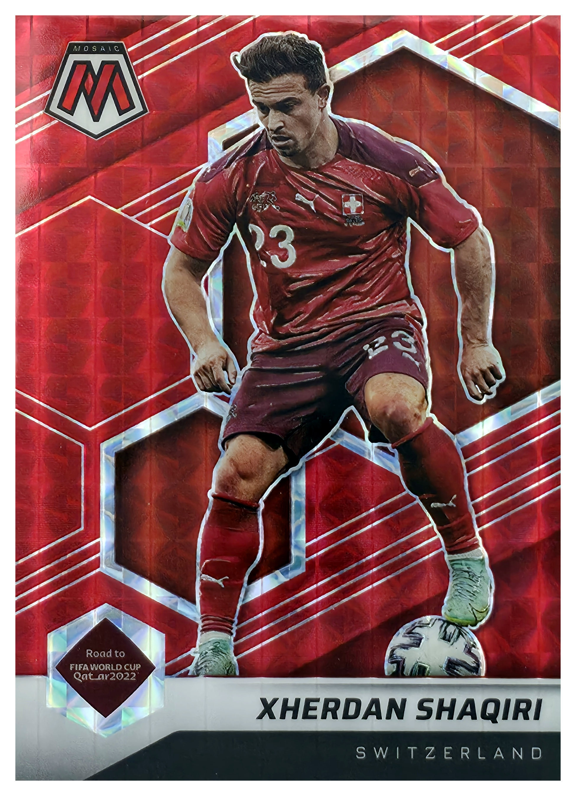 Xherdan Shaqiri - Panini Mosaic FIFA Road to World Cup Base Set 2021-22, Nr. 143 – Mosaic Red (Art.-Nr. SG106053)