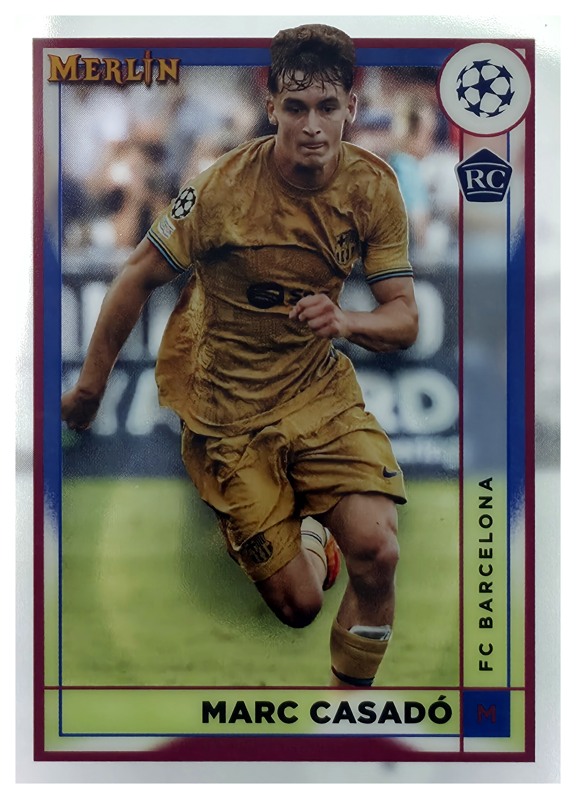 Marc Casadó - Topps Merlin Chrome UEFA Club Competitions Base Set 2022-23, Nr. 50 – Rookie Card (Art.-Nr. SG105897)