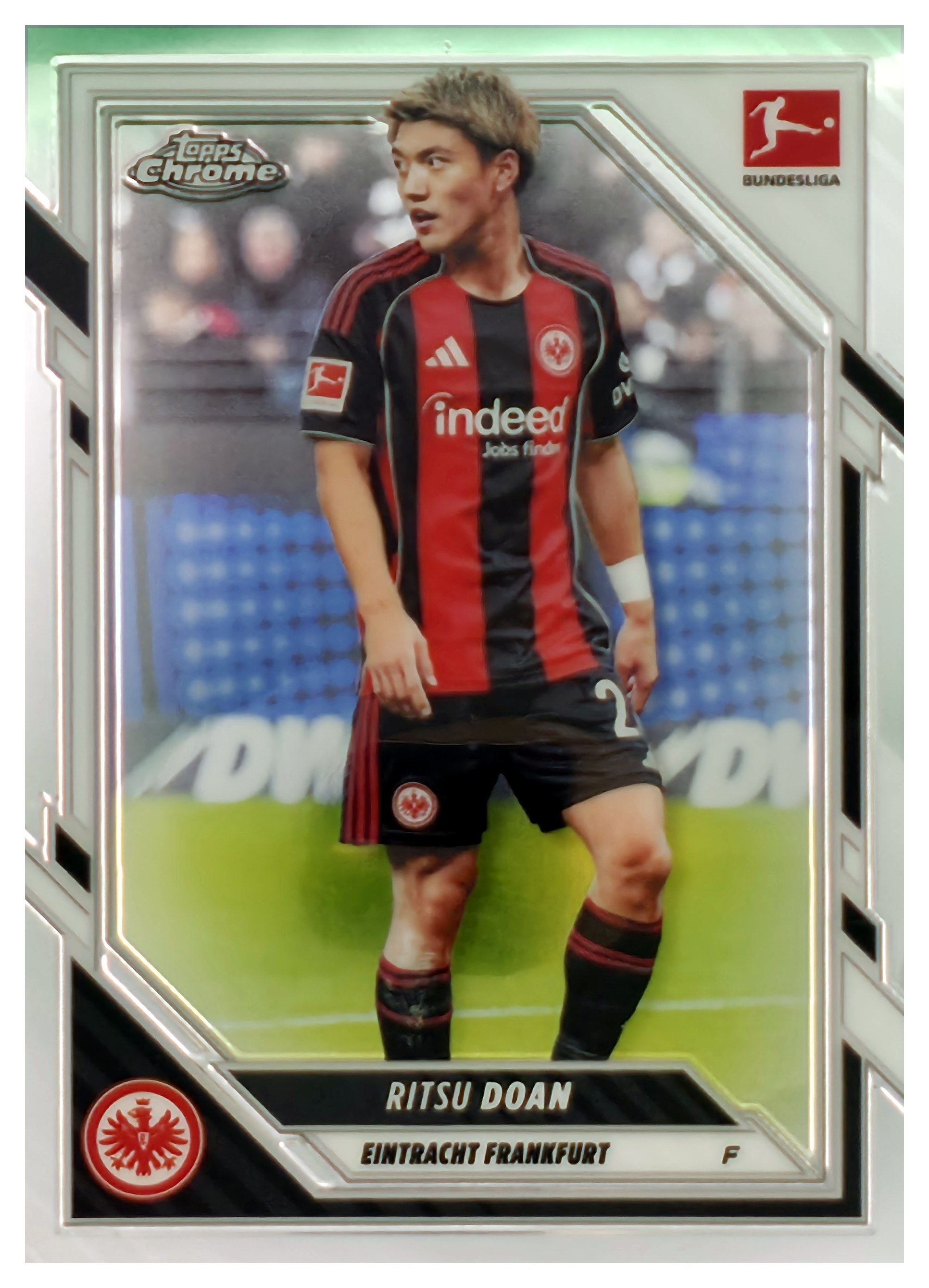 Ritsu Doan - Topps Chrome Bundesliga Base Set 2025-26, Nr. 24 (Art.-Nr. SG109457)