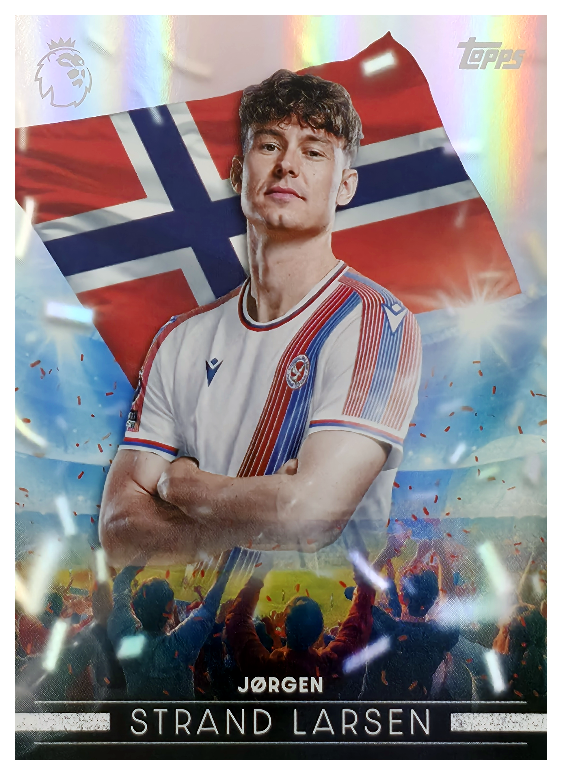 Jørgen Strand Larsen - Topps Flagship Premier League Flying the Flag 2026-27, Nr. FF 12 – Insert (Art.-Nr. SG105204)