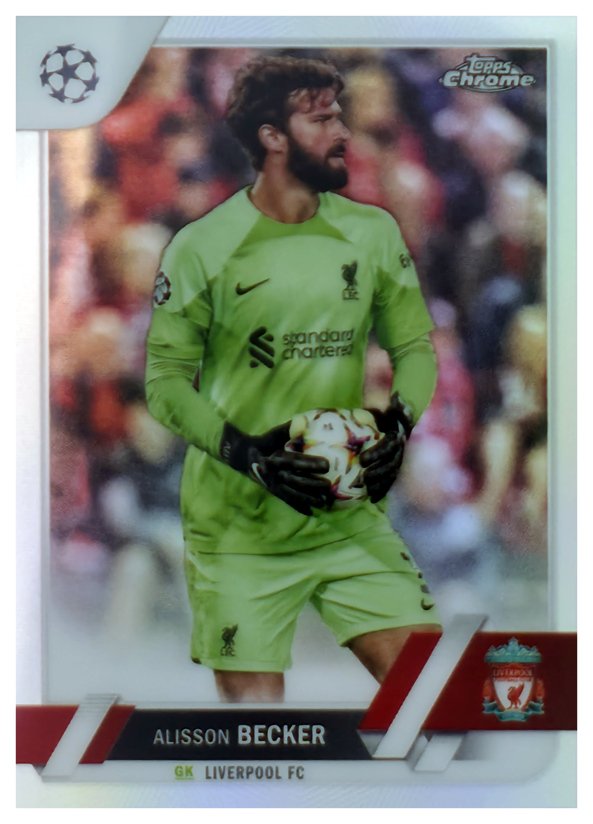 Alisson Becker - Topps Chrome UEFA Club Competitions Base Set 2022-23, Nr. 74 – Refractor (Art.-Nr. SG105884)