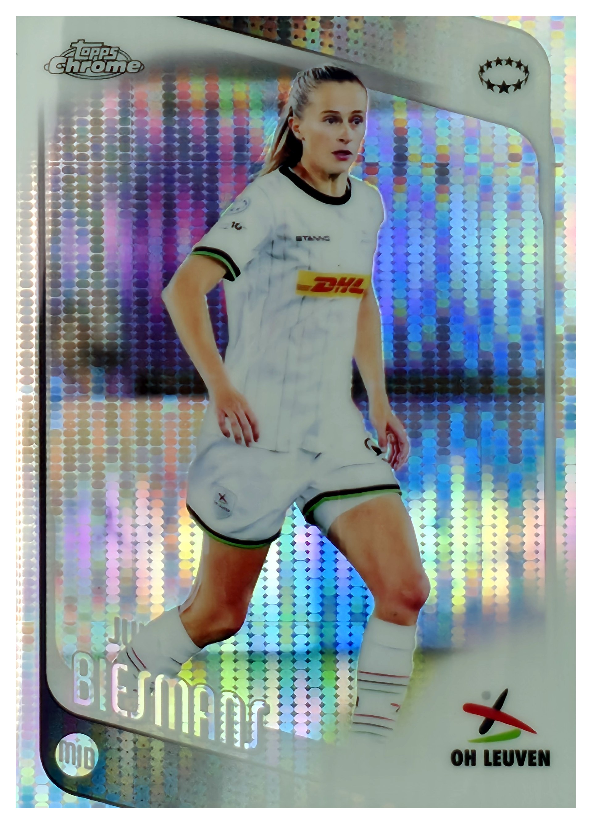 Julie Biesmans - Topps Chrome UEFA Women's Champions League Base Set 2025-26, Nr. 50 – RayWave Refractor (Art.-Nr. SG110927)