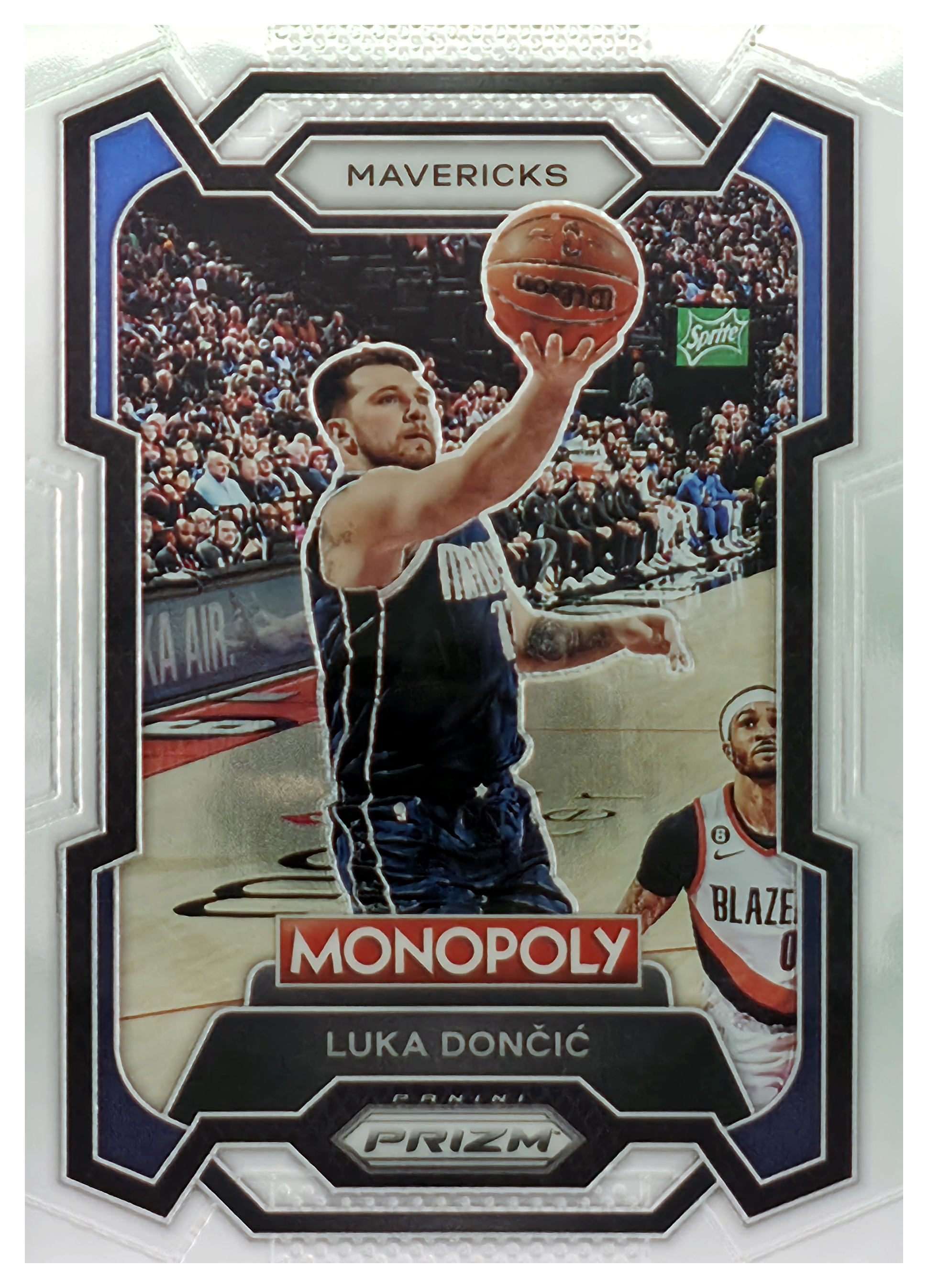 Luka Dončić - Panini Prizm Monopoly Base Set 2023-24, Nr. 22 (Art.-Nr. SG106588)