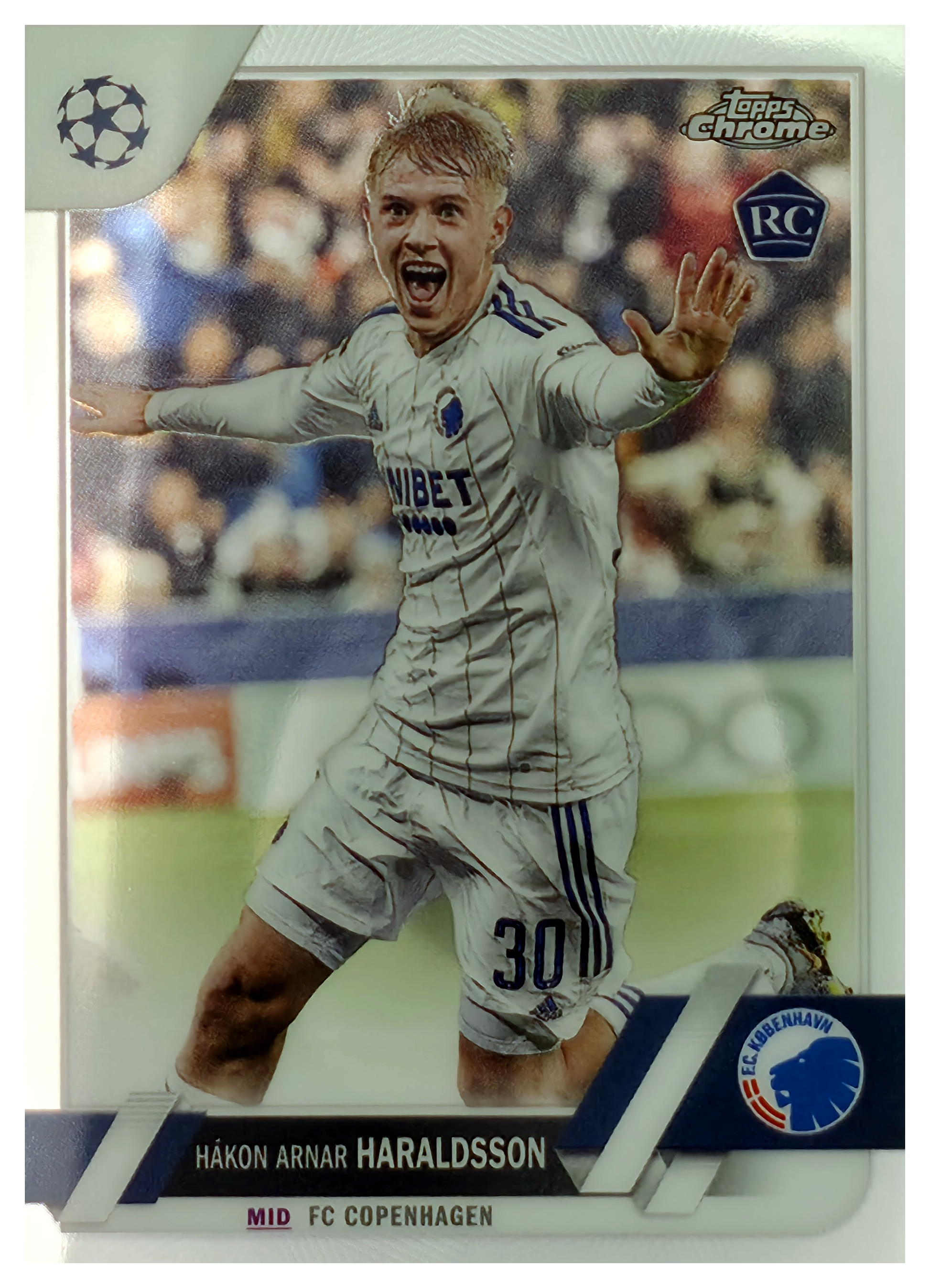 Hákon Arnar Haraldsson - Topps Chrome UEFA Club Competitions Base Set 2022-23, Nr. 175 – Rookie Card (Art.-Nr. SG105823)