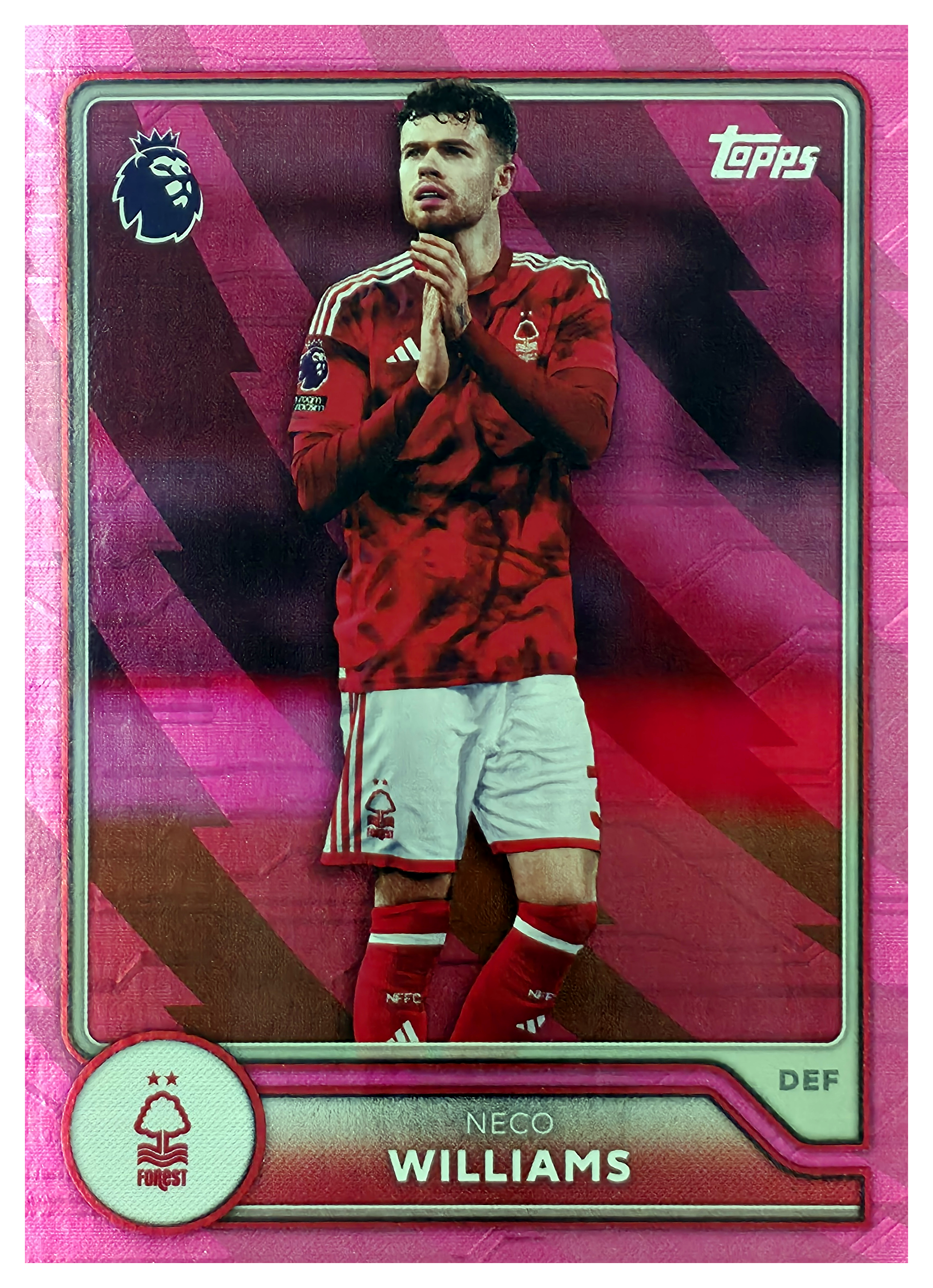 Neco Williams - Topps Flagship Premier League Base Set 2026-27, Nr. 221 – Pink Voltage Parallel (Art.-Nr. SG104786)
