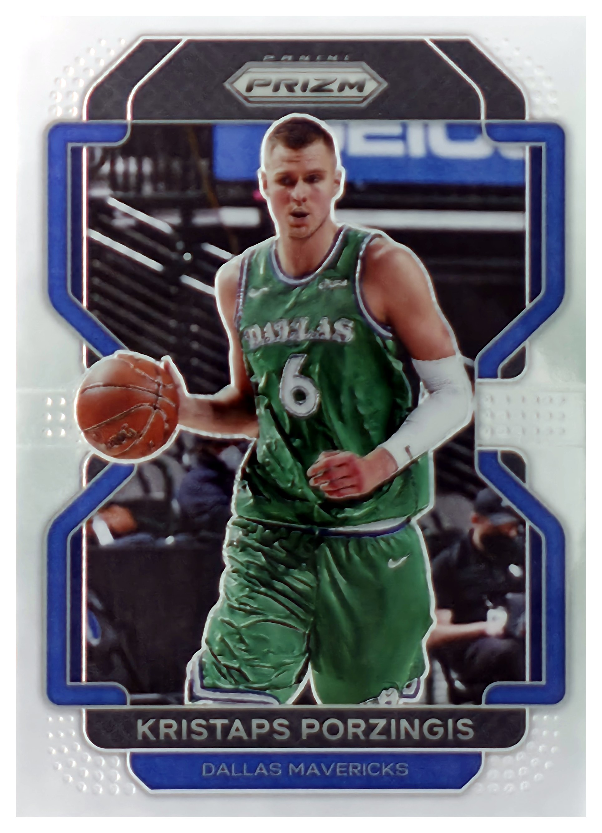 Kristaps Porzingis - Panini Prizm Base Set 2021-22, Nr. 74 (Art.-Nr. SG108375)