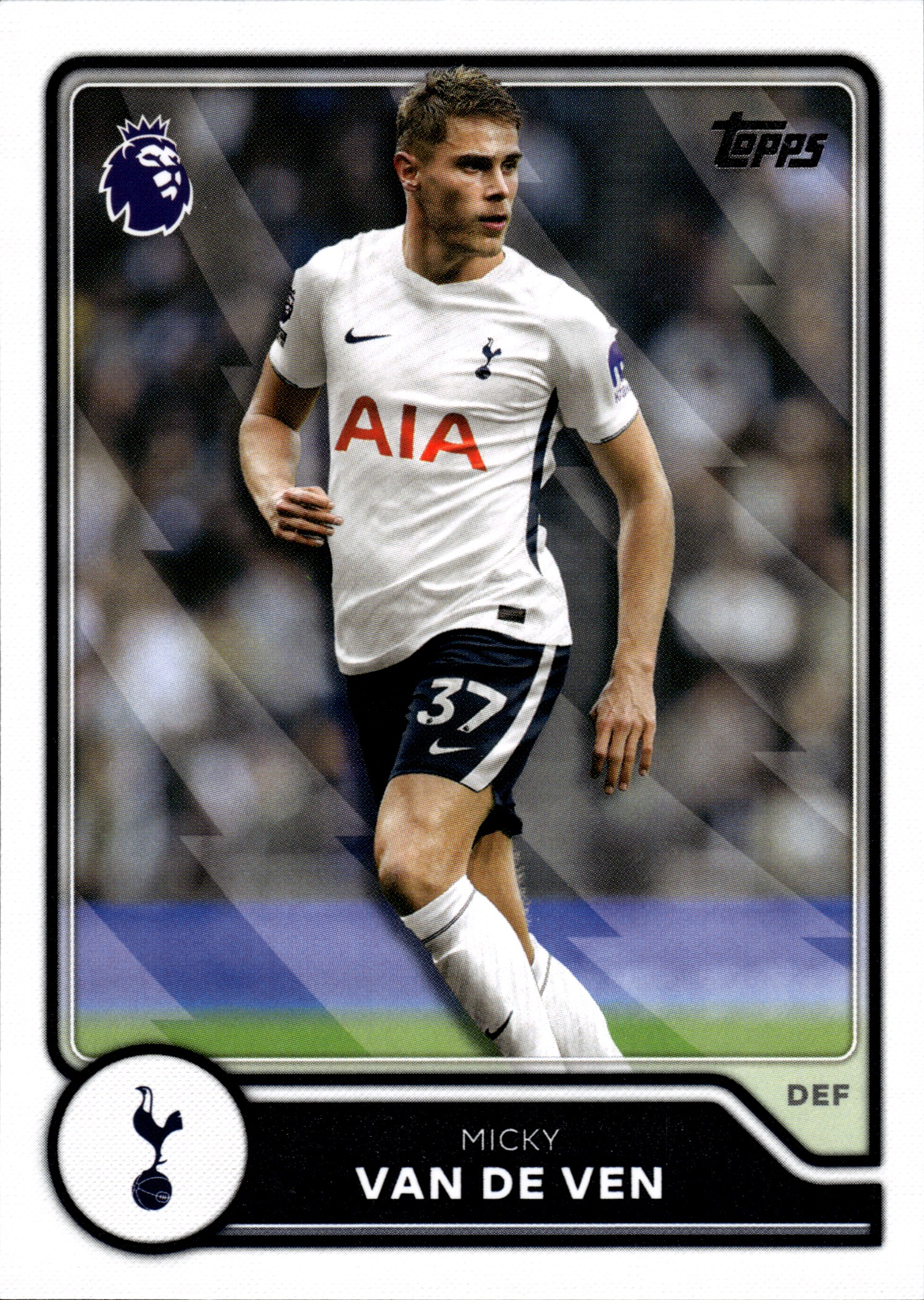 Micky van de Ven - Topps Flagship Premier League Base Set 2026-27, Nr. 246 (Art.-Nr. SG109142)