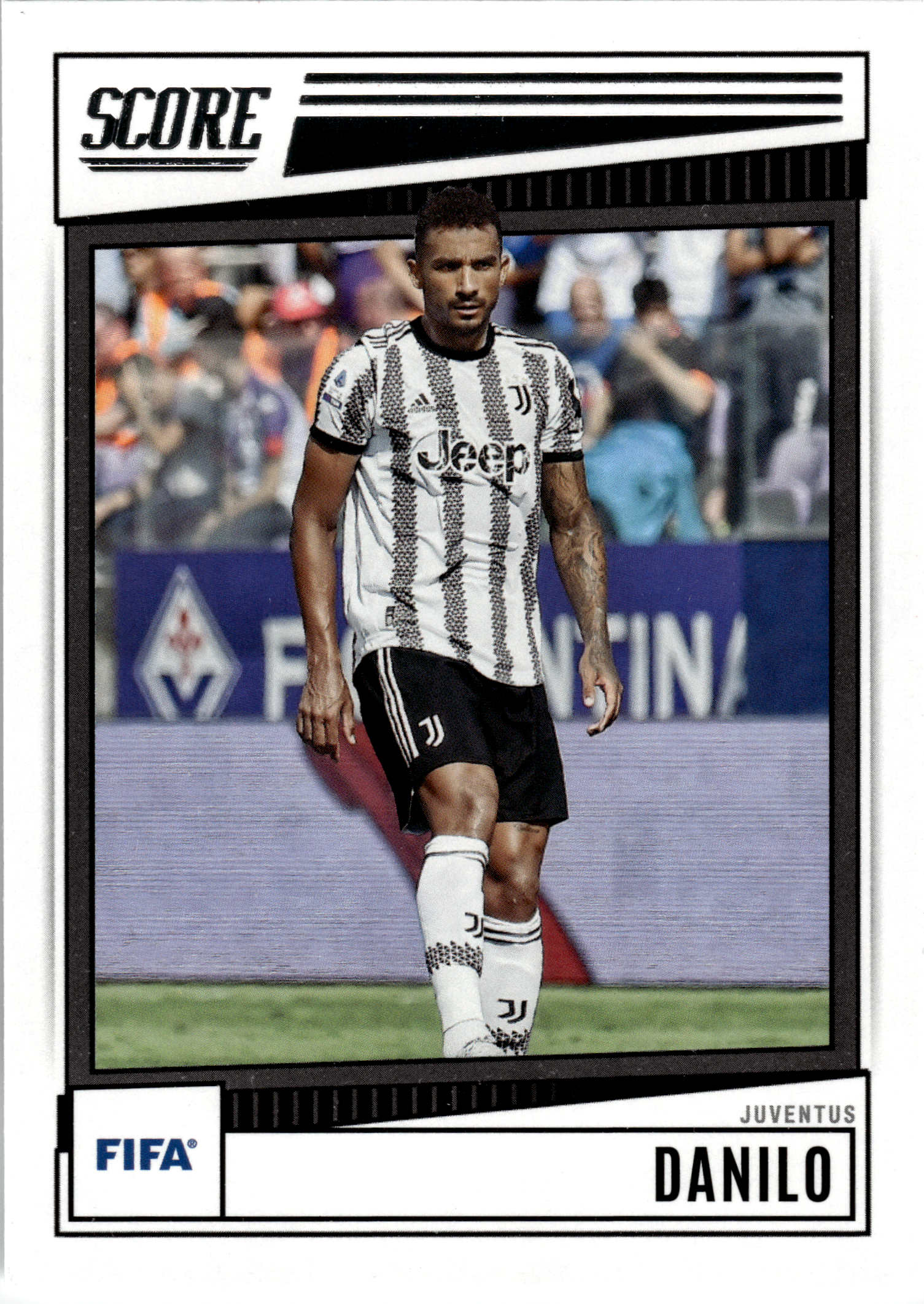 Danilo - Panini Score FIFA Base Set 2022-23, Nr. 166 (Art.-Nr. SG102627)