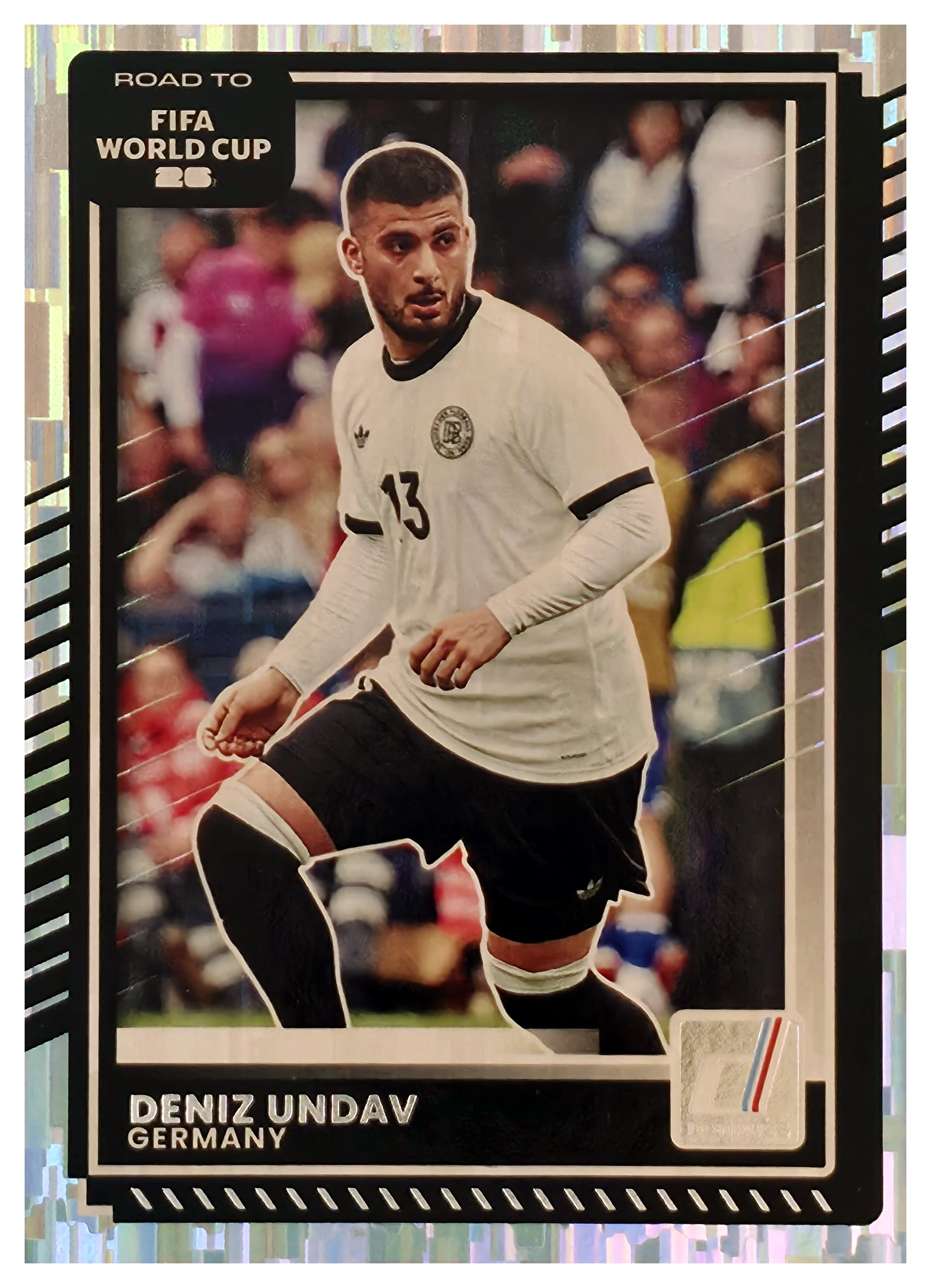 Deniz Undav - Panini Donruss FIFA Road to World Cup Base Set 2025-26, Nr. 33 – Silver (Art.-Nr. SG109378)
