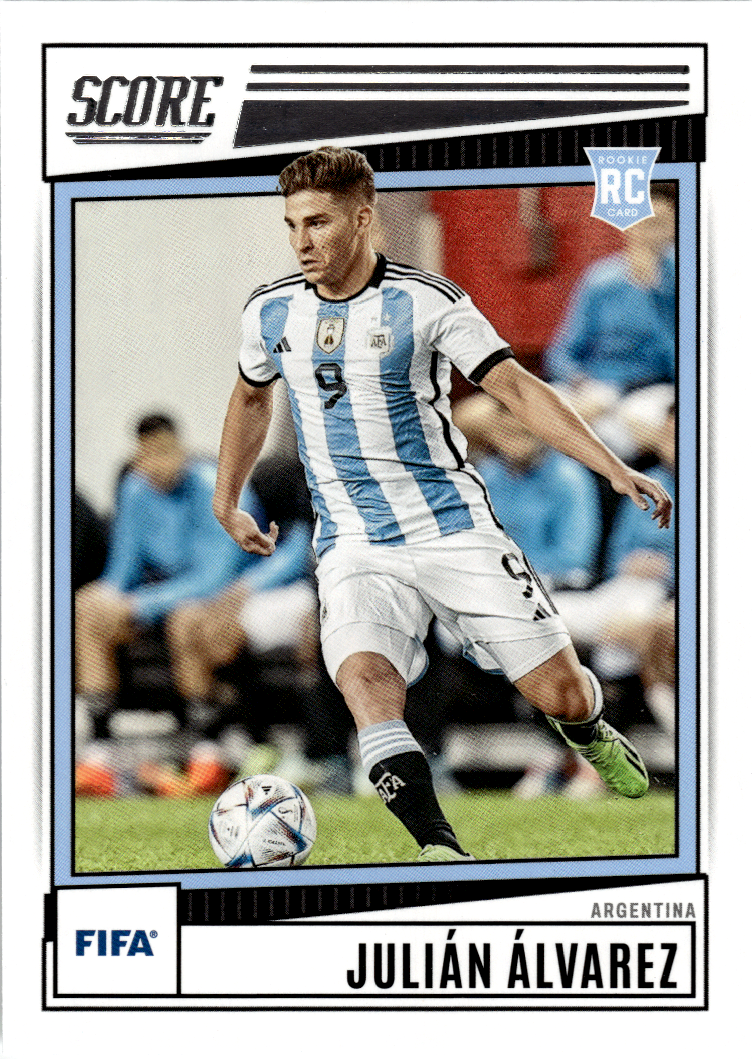 Julián Álvarez - Panini Score FIFA Base Set 2022-23, Nr. 13 (Art.-Nr. SG102709)