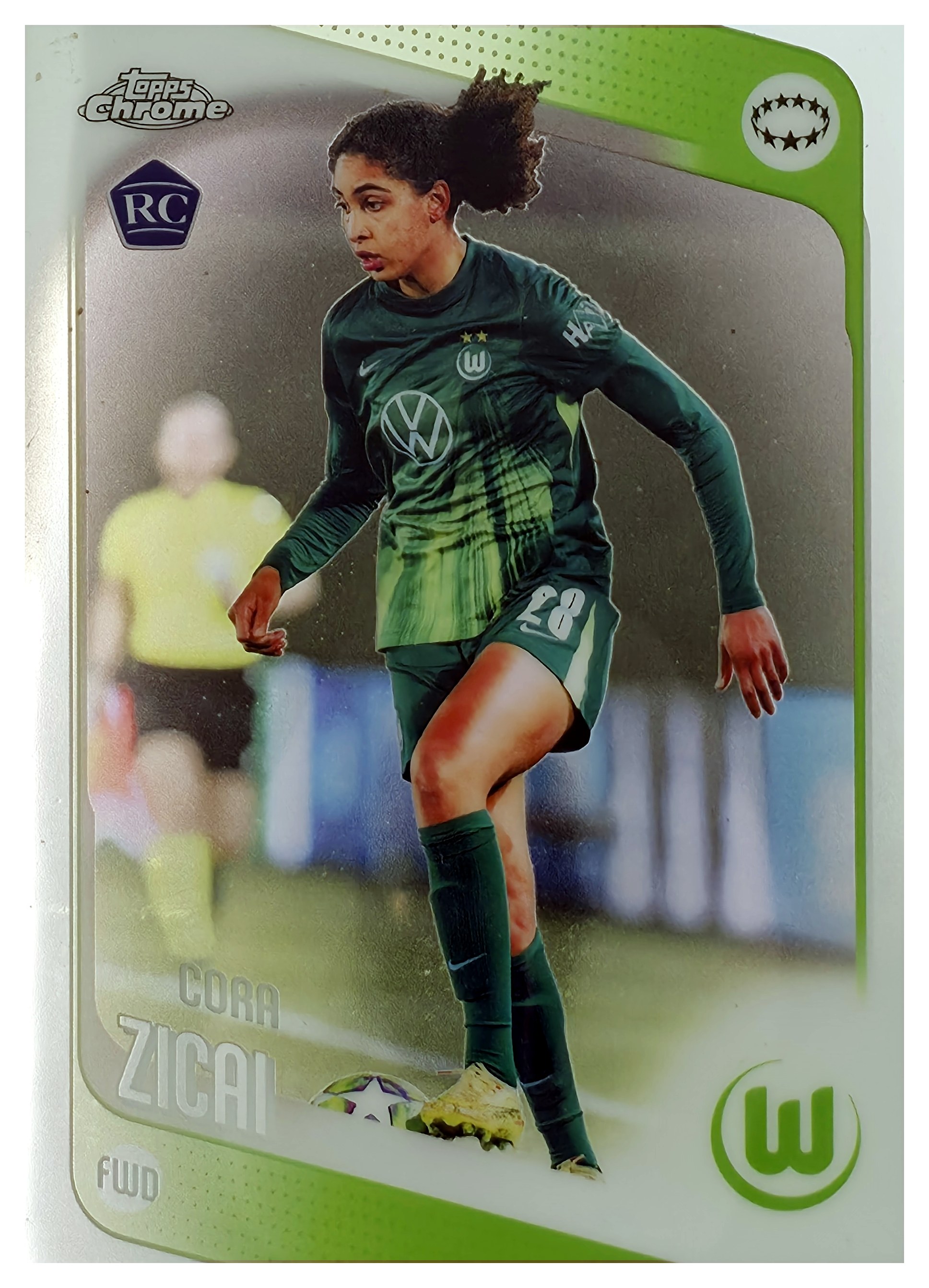 Cora Zicai - Topps Chrome UEFA Women's Champions League Base Set 2025-26, Nr. 64 – Rookie Card (Art.-Nr. SG110882)