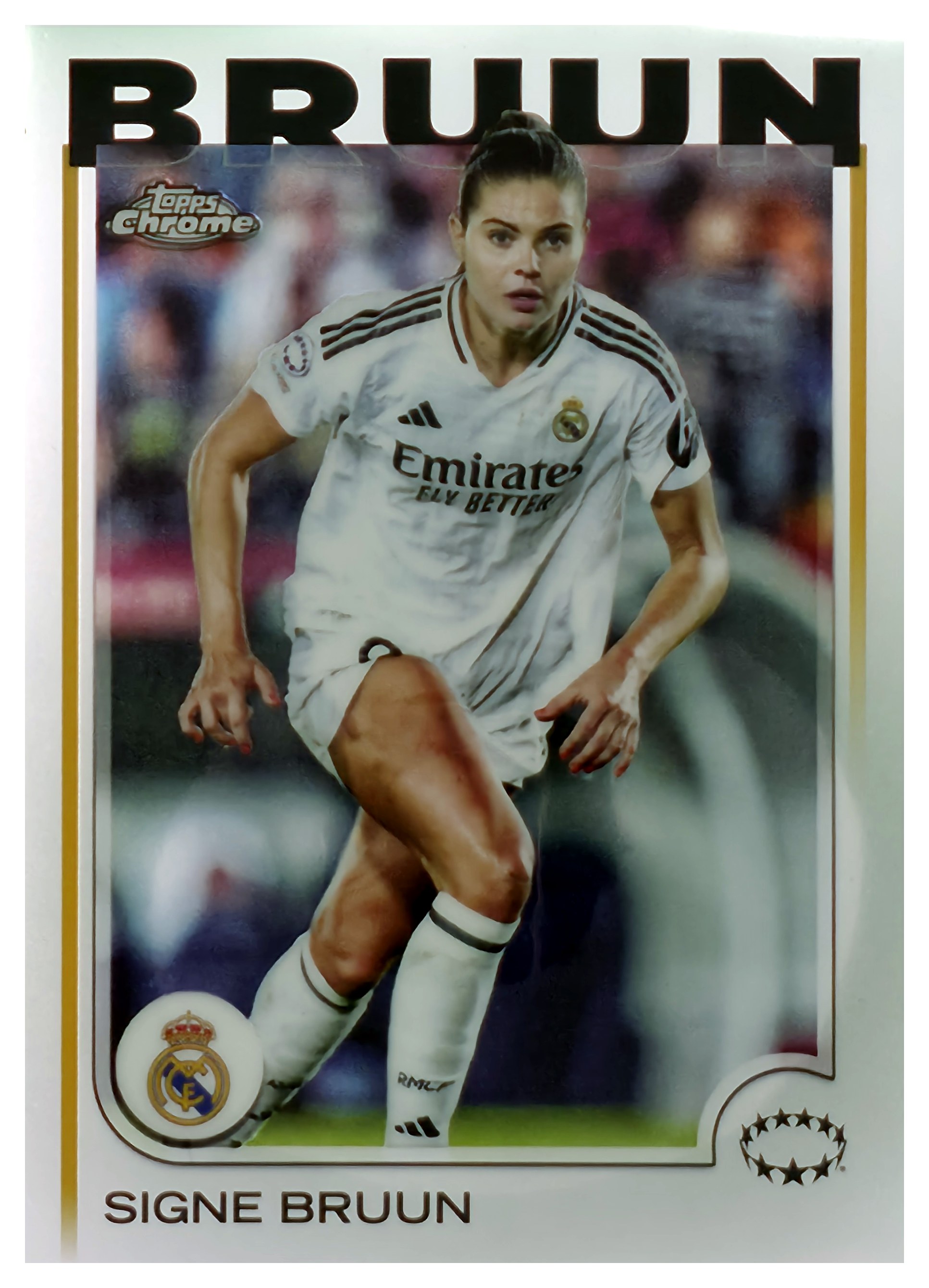 Signe Bruun - Topps Chrome UEFA Women's Champions League Base Set 2024-25, Nr. 36 (Art.-Nr. SG110954)