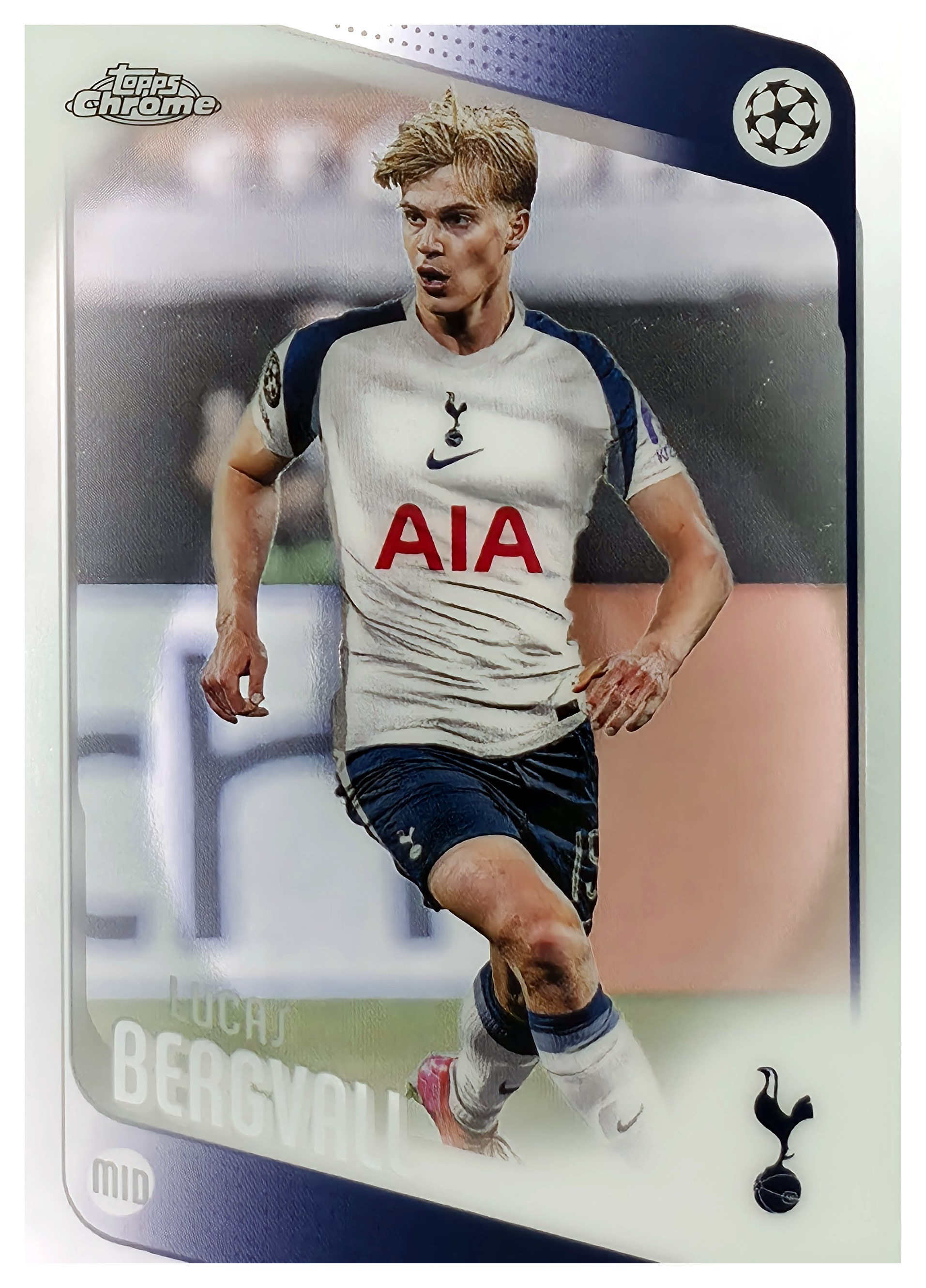 Lucas Bergvall - Topps Chrome UEFA Club Competitions Base Set 2025-26, Nr. 121 (Art.-Nr. SG108106)