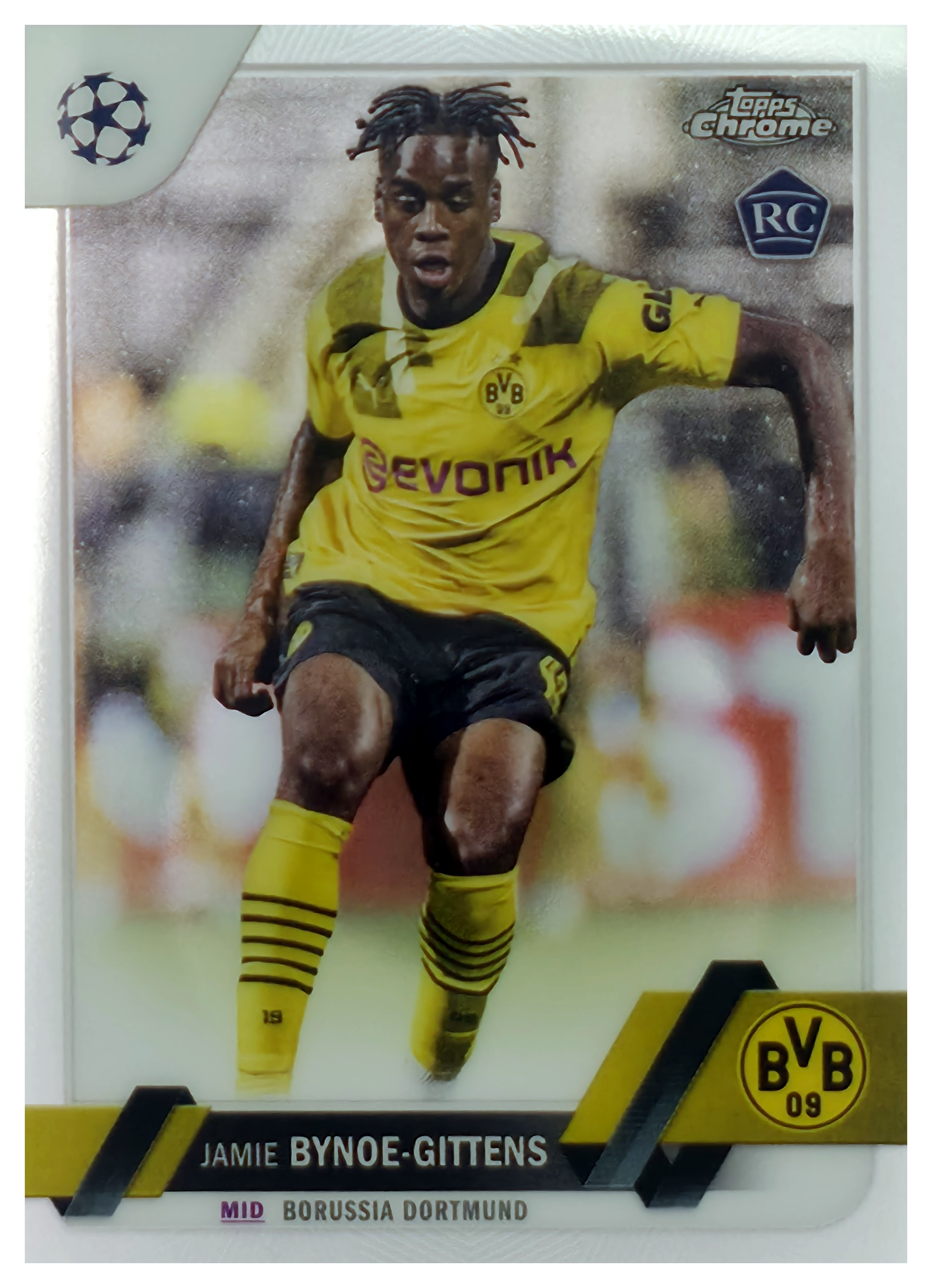 Jamie Bynoe-Gittens - Topps Chrome UEFA Club Competitions Base Set 2022-23, Nr. 43 – Rookie Card (Art.-Nr. SG105843)