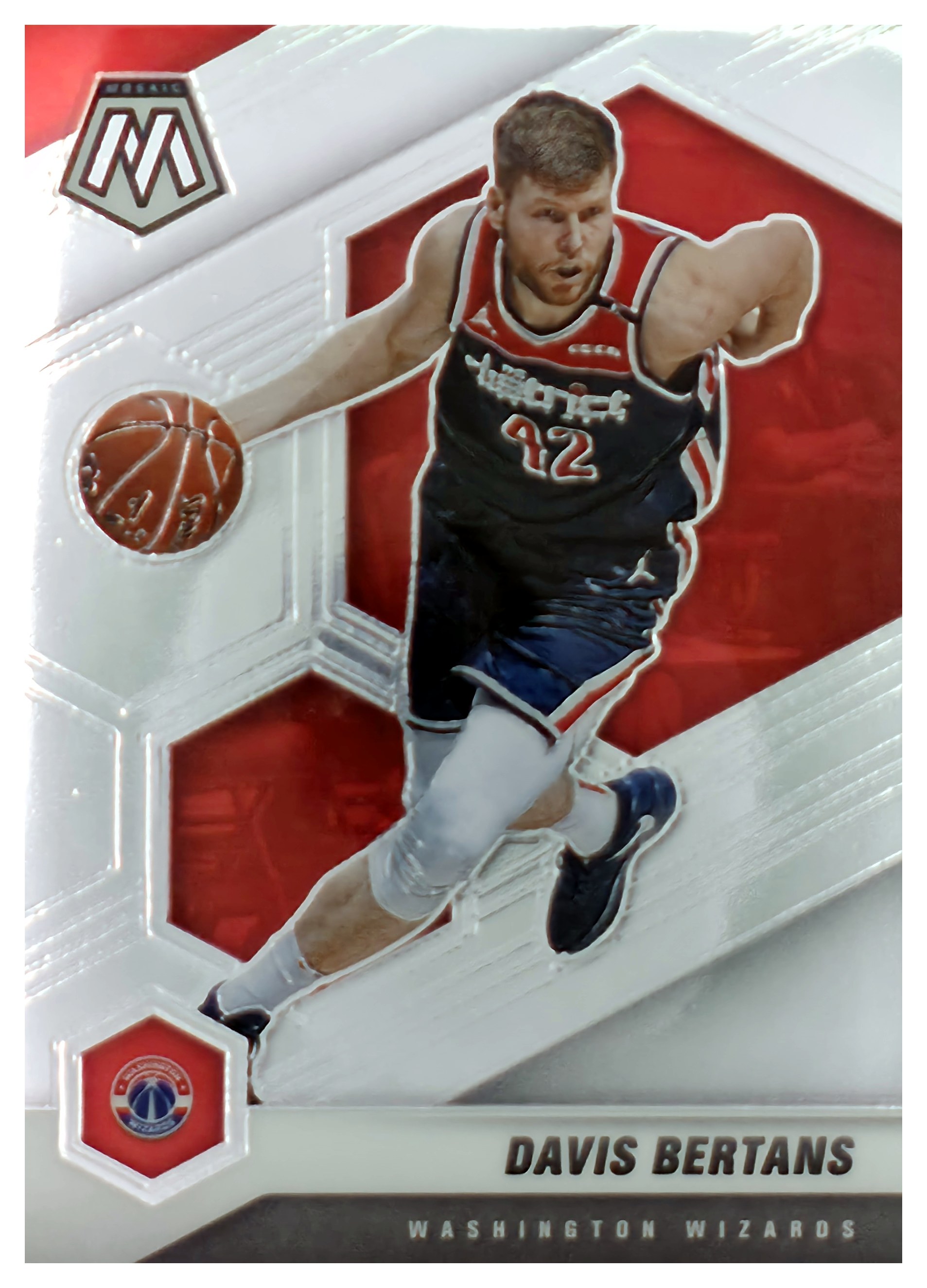 Davis Bertans - Panini Mosaic Base Set 2020-21, Nr. 10 (Art.-Nr. SG106776)
