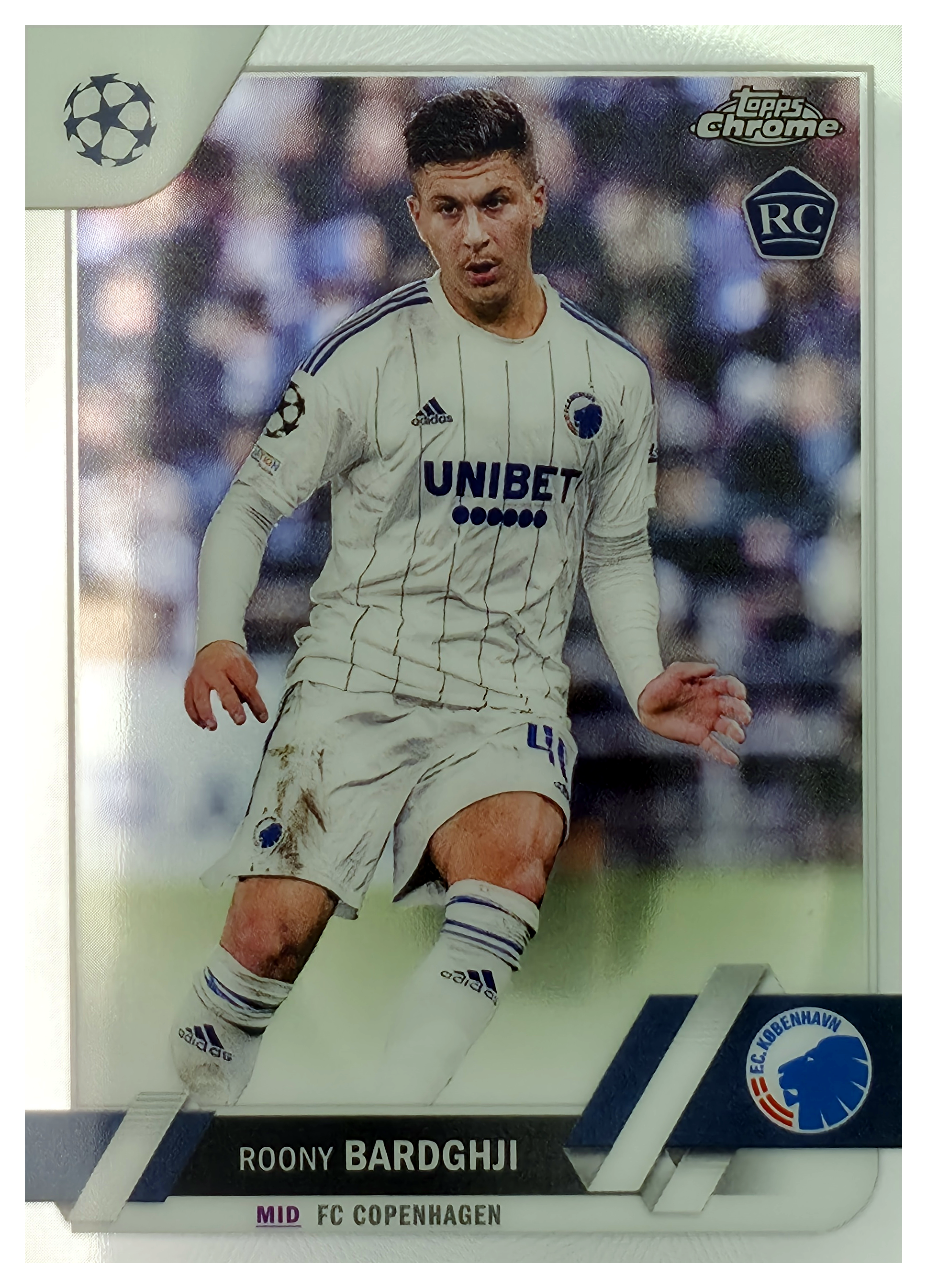 Roony Bardghji - Topps Chrome UEFA Club Competitions Base Set 2022-23, Nr. 40 – Rookie Card (Art.-Nr. SG105804)