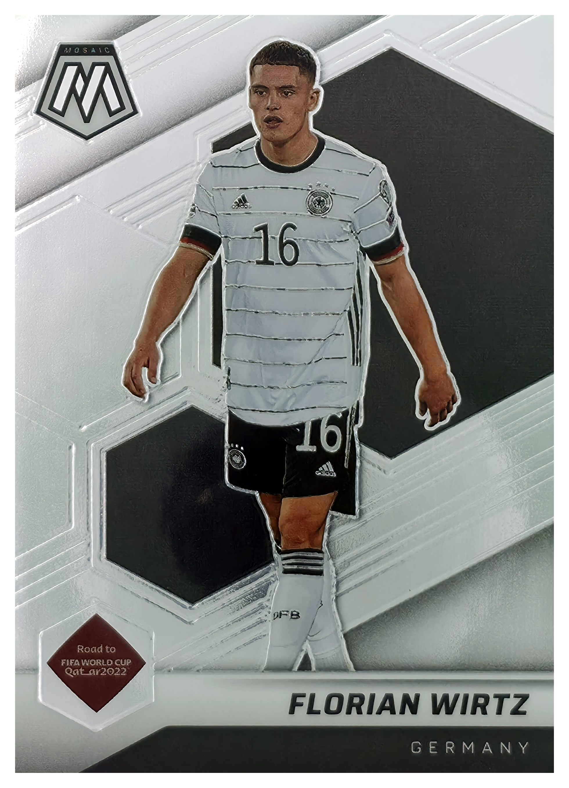 Florian Wirtz - Panini Mosaic FIFA Road to World Cup Base Set 2021-22, Nr. 67 (Art.-Nr. SG105973)