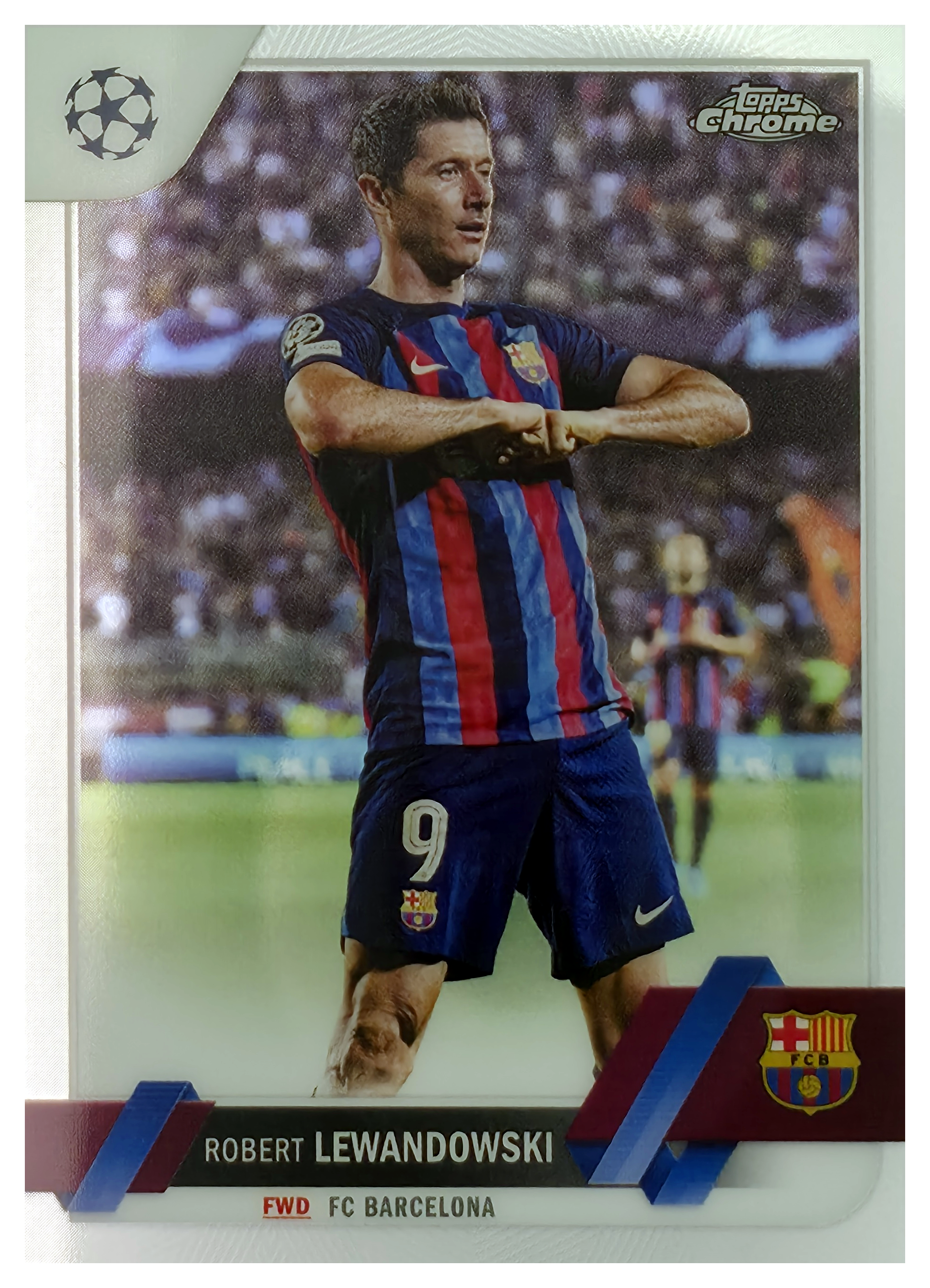 Robert Lewandowski - Topps Chrome UEFA Club Competitions Base Set 2022-23, Nr. 9 (Art.-Nr. SG105810)