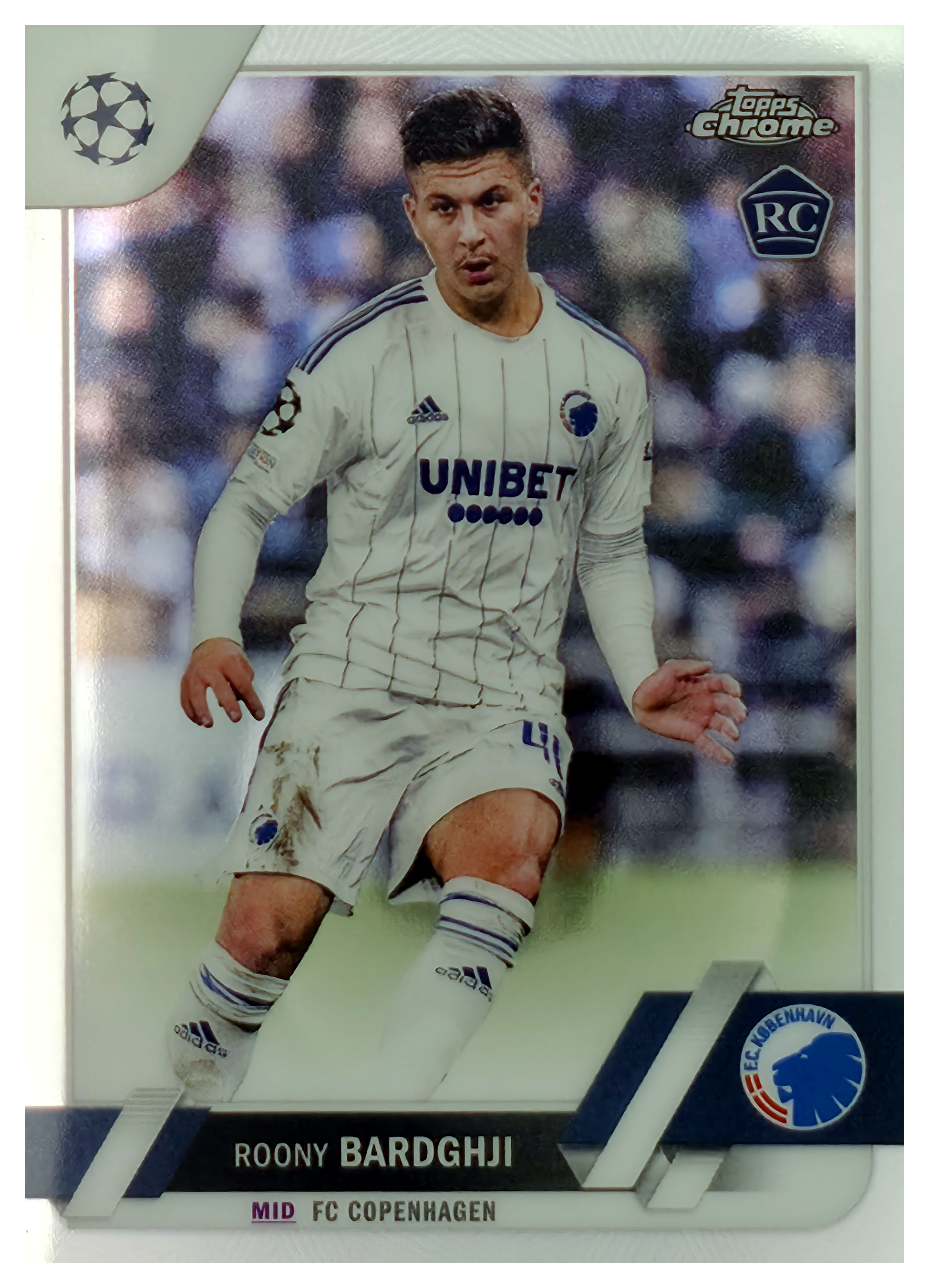 Roony Bardghji - Topps Chrome UEFA Club Competitions Base Set 2022-23, Nr. 40 – Rookie Card (Art.-Nr. SG105825)