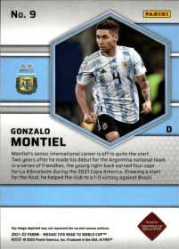 Gonzalo Montiel - Panini Mosaic FIFA Road to World Cup Base Set 2021-22, Nr. 9 – Rookie Card