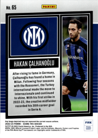 Hakan Çalhanoğlu - Panini Score FIFA Base Set 2022-23, Nr. 65