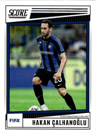Hakan Çalhanoğlu - Panini Score FIFA Base Set 2022-23, Nr. 65